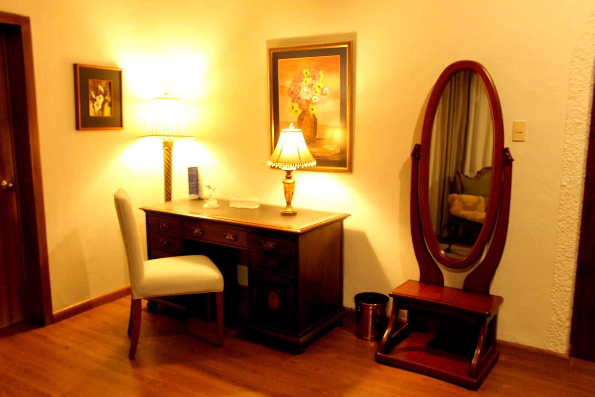 Hotel La Casona Cuenca Bagian luar foto