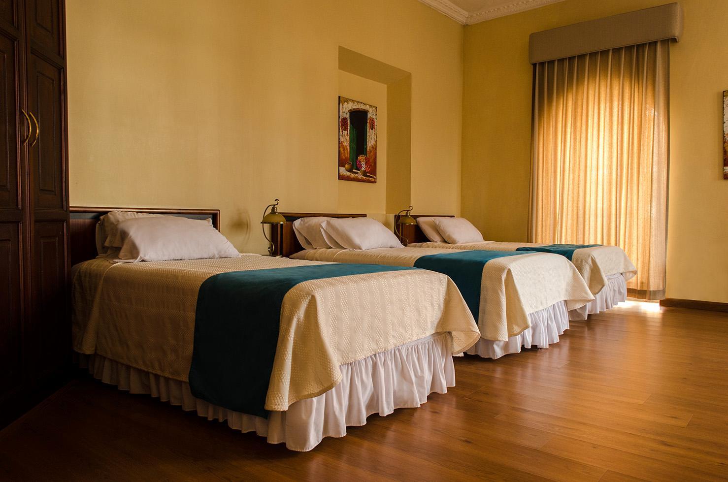 Hotel La Casona Cuenca Bagian luar foto